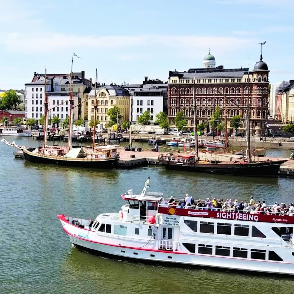 Helsinki: Archipelago Sightseeing Boat Tour