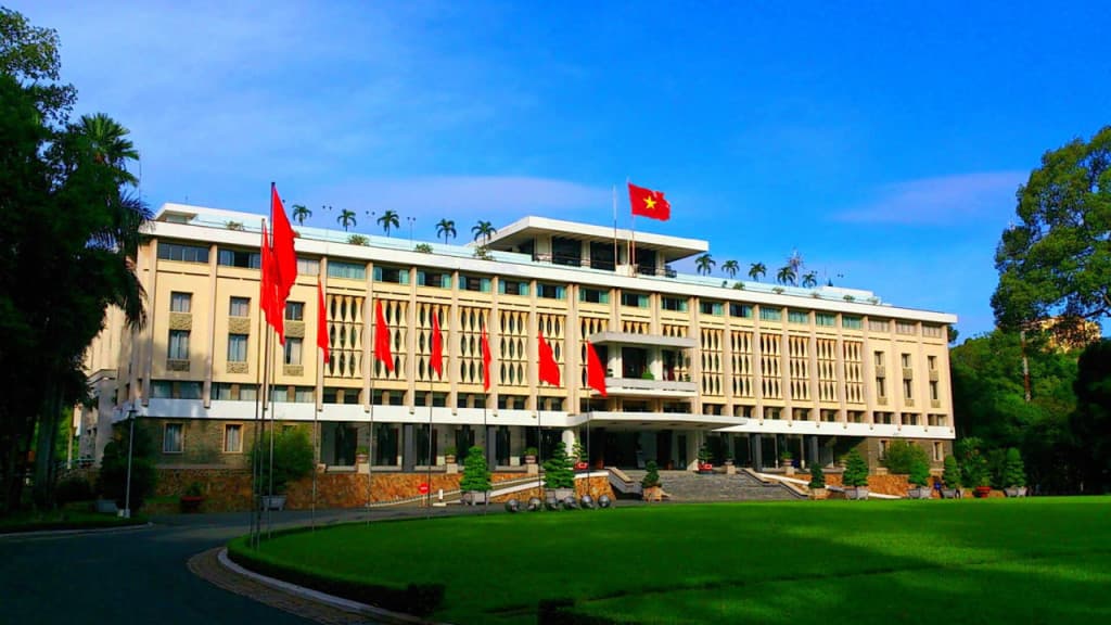 Ho Chi Minh Half-Day City Tour: Independence Palace, Notre Dame Cathedral, Thien Hau Pagoda (Ho Chi Minh Half-Day City Tour (Afternoon) with Waterbus Ride)