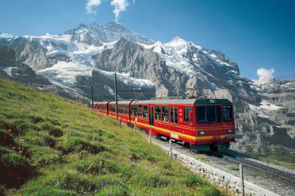 Jungfraujoch Top of Europe Tour (Jungfraujoch Top of Europe Tour from Interlaken)