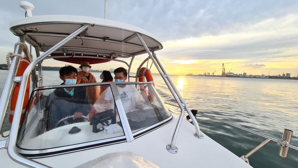 Kelong and Pulau Ubin Boat Tour (Kelong and Pulau Ubin Boat Tour - Morning Tour (8:30 AM Departure))