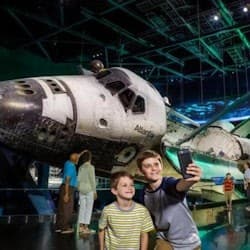Kennedy Space Center: Small Group Guided Tour + Roundtrip Transport + Breakfast