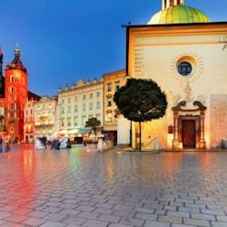 Krakow: Old Secrets, Tales & Kings Evening Guided Tour