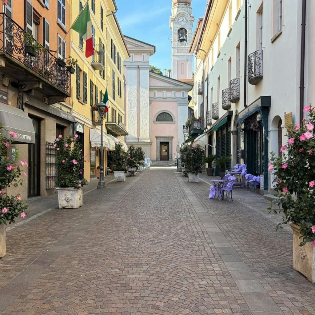 Lake Como, Bellagio & Lugano: Guided Tour from Milan + Ferry Ride