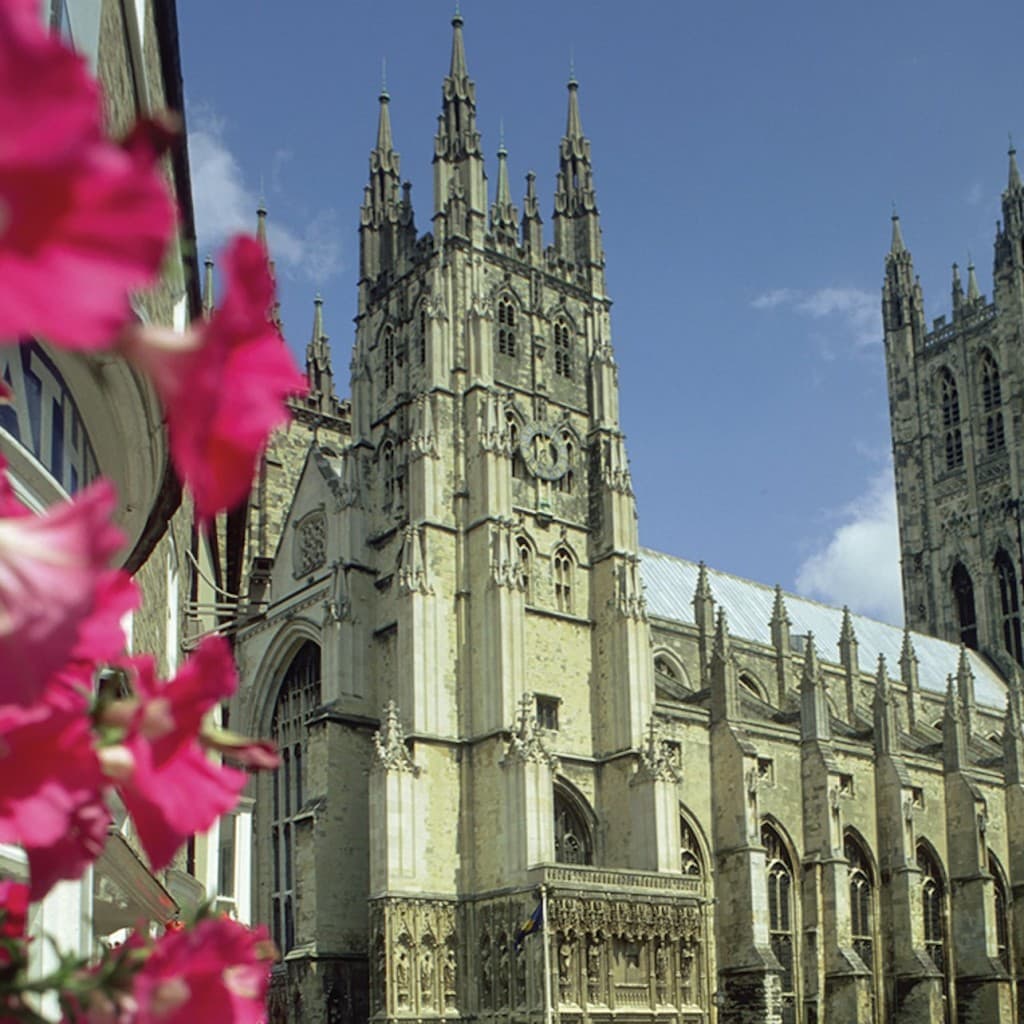 Leeds Castle, Canterbury Cathedral & Dover: Day Trip from London