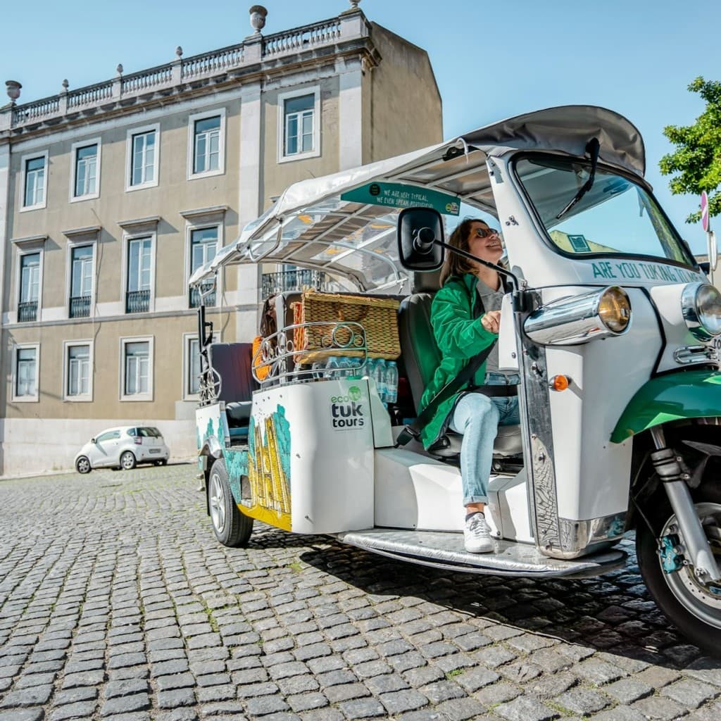 Lisbon: 1.5-Hr Private Tuk Tuk Tour of Old Town & City Center