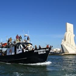 Lisbon: Guided Sunset Cruise from Cascais + Open Bar