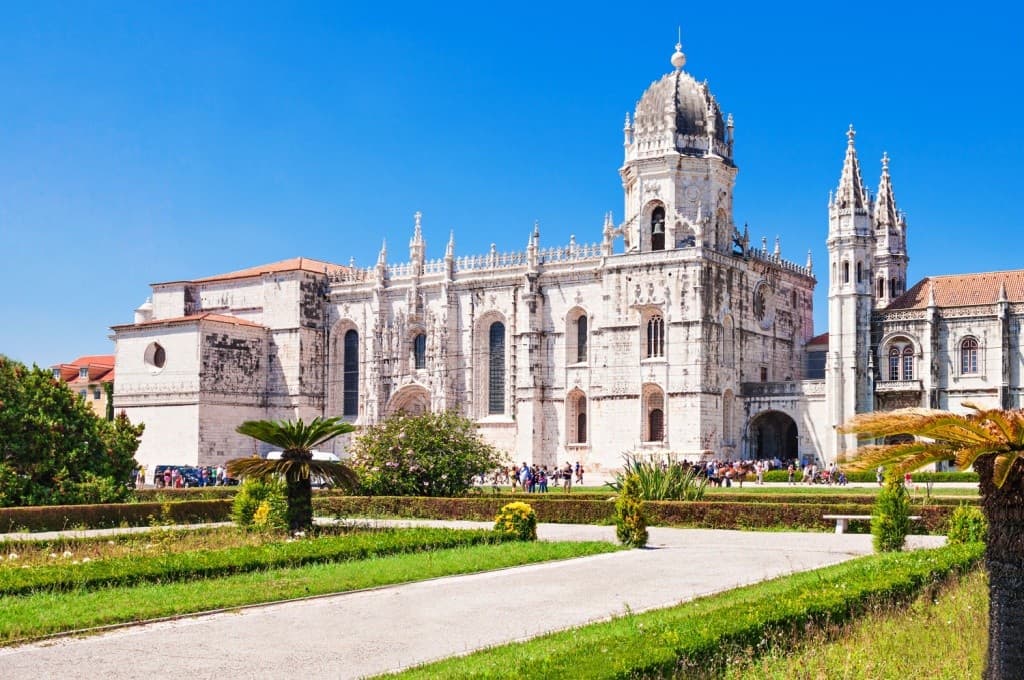 Lisbon: Jerónimos Monastery Skip-the-Line Ticket with Audio Guide
