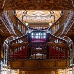 Livraria Lello: Golden Entry Ticket + Book