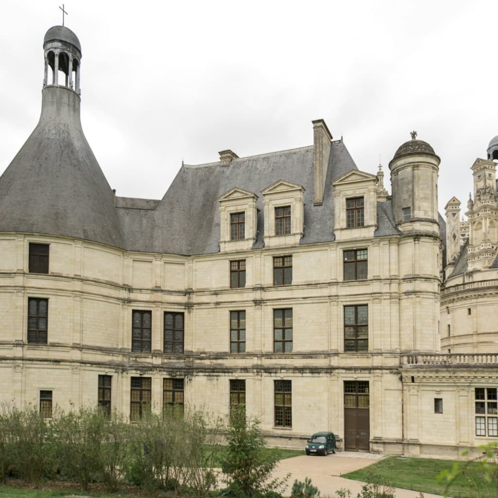 Loire Valley: Transport + Entry to 3 Castles with Audio Guide