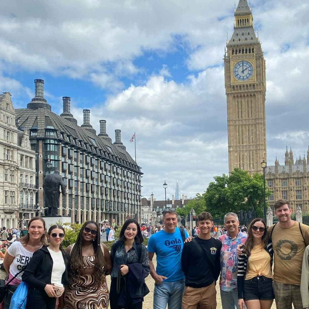London: 30+ Sights Guided Walking Tour