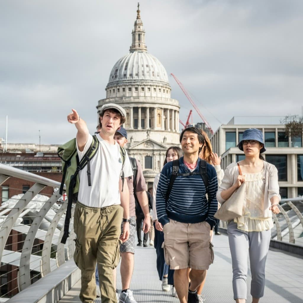 London: 30+ Top Sights Guided Walking Tour + St. Paul's Cathedral Entry