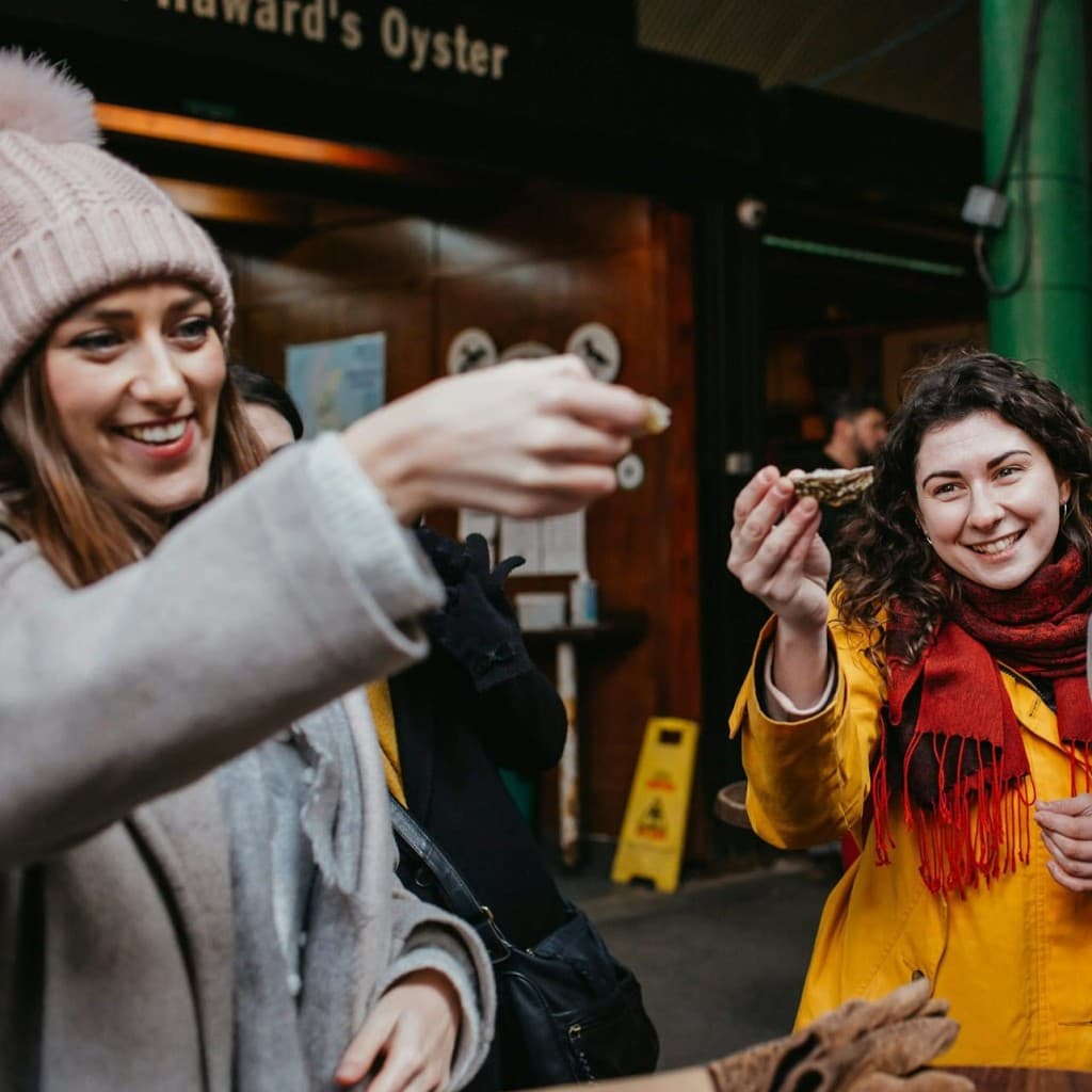 London: Borough Market & Southwark Guided Food Tour + Tastings