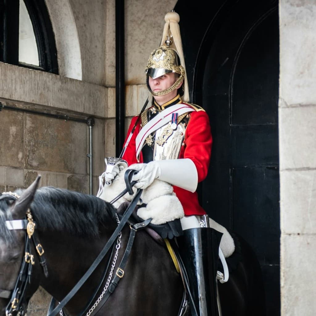 London: British Royalty Guided Walking Tour