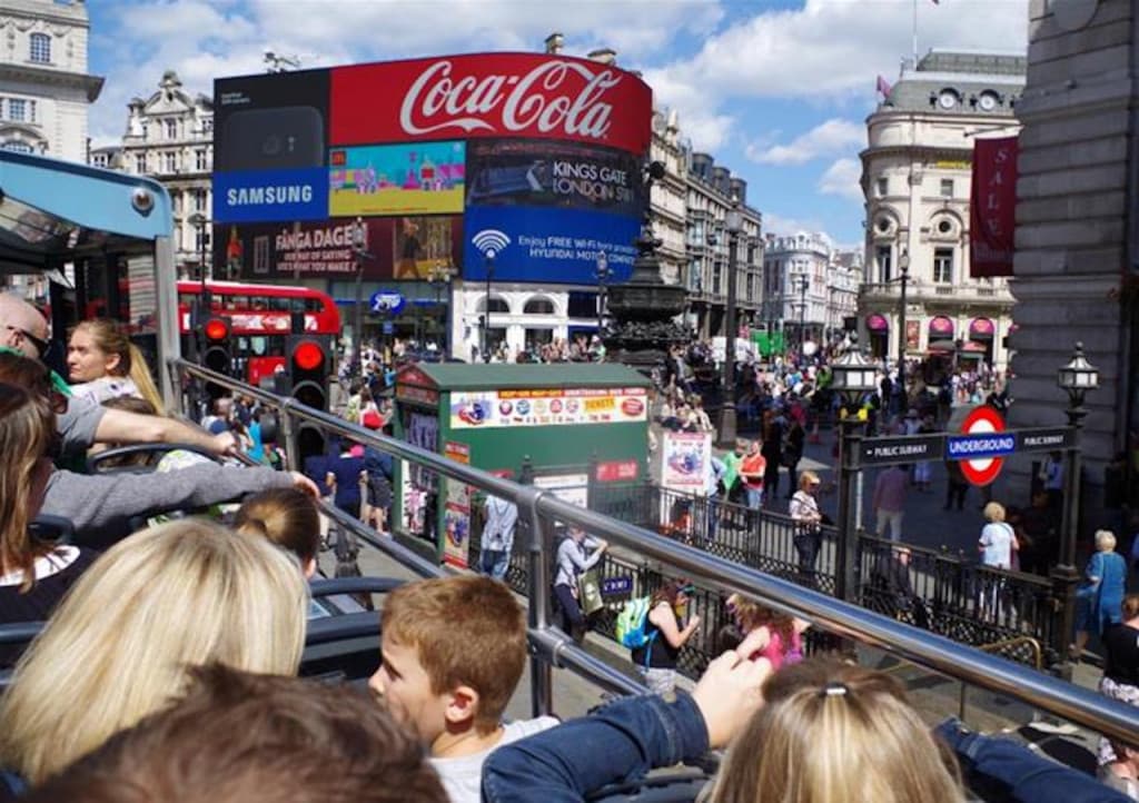 London Hop-on Hop-off Bus Tour - Gray Line London (London Hop-on Hop-off Bus Tour with River Cruise - 24 Hours (Family Package))