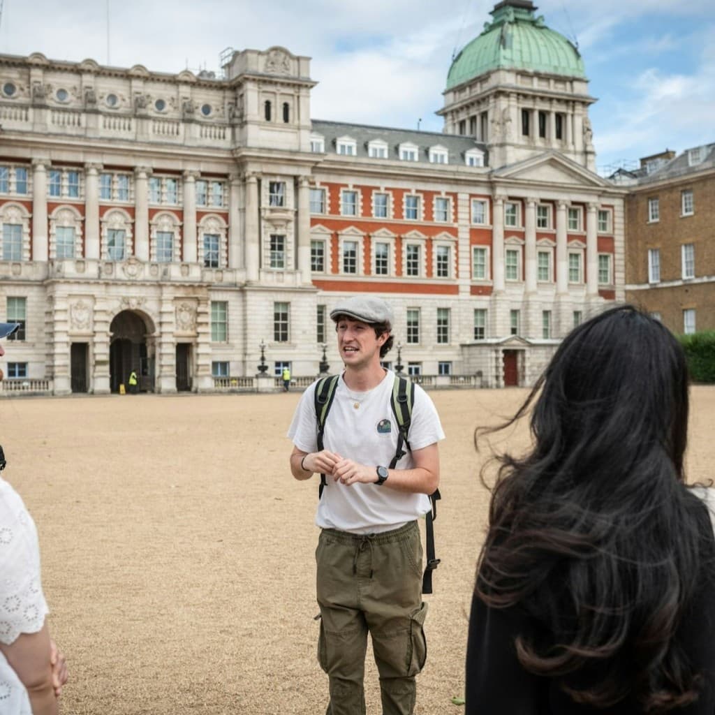 London: Palaces & Parliament Private Walking Tour