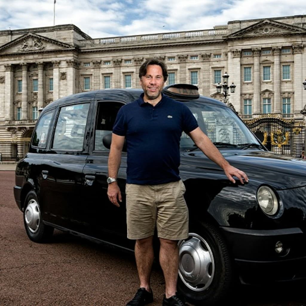 London: Private Black Cab Sightseeing Tour