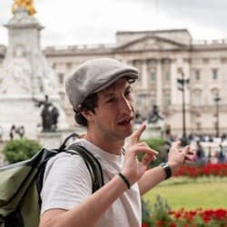 London: Small-Group British Royalty Guided Walking Tour
