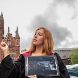 London Walking Tour: Harry Potter Tour, River Cruise and London Dungeon