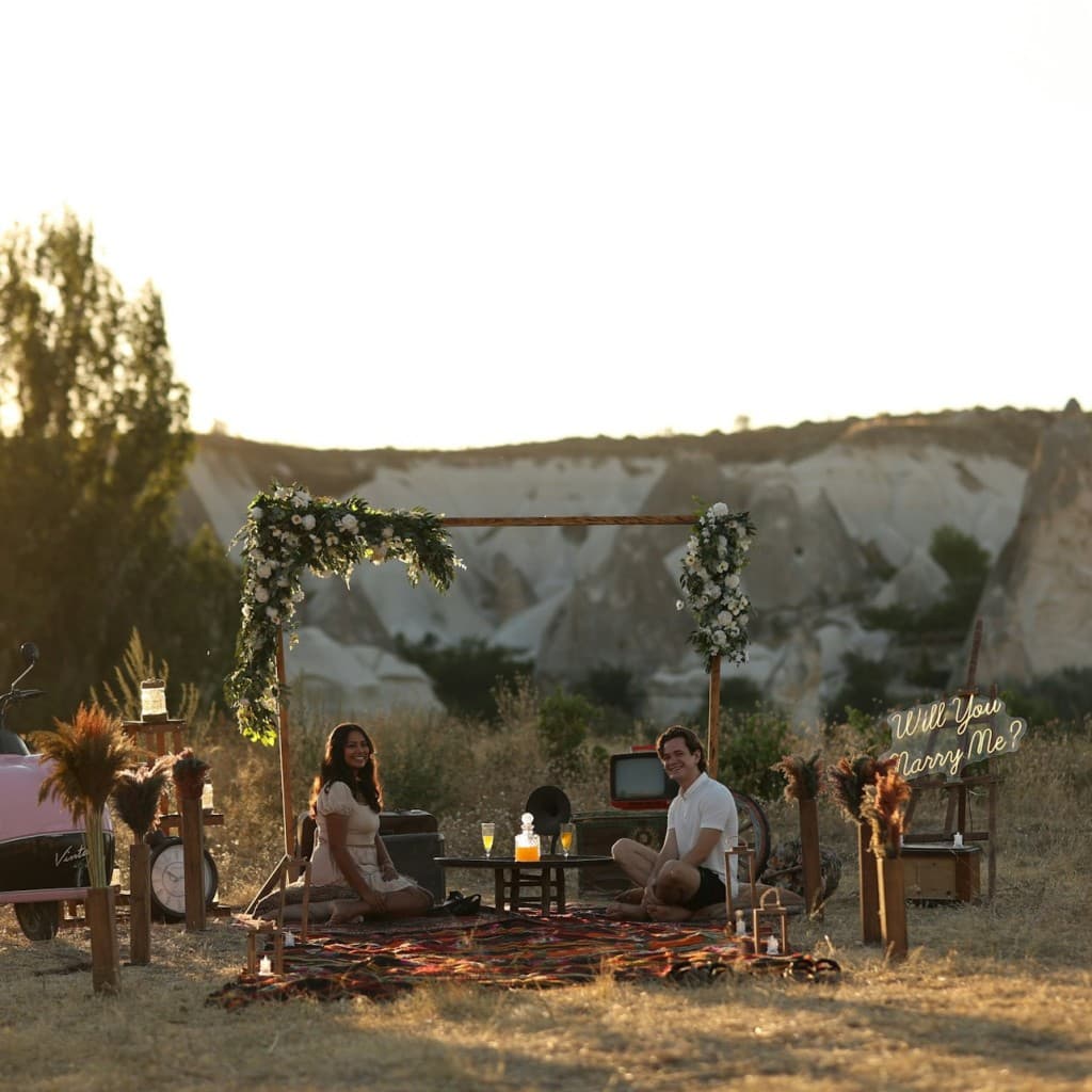 Love Valley: 'Marry Me' Proposal Tour
