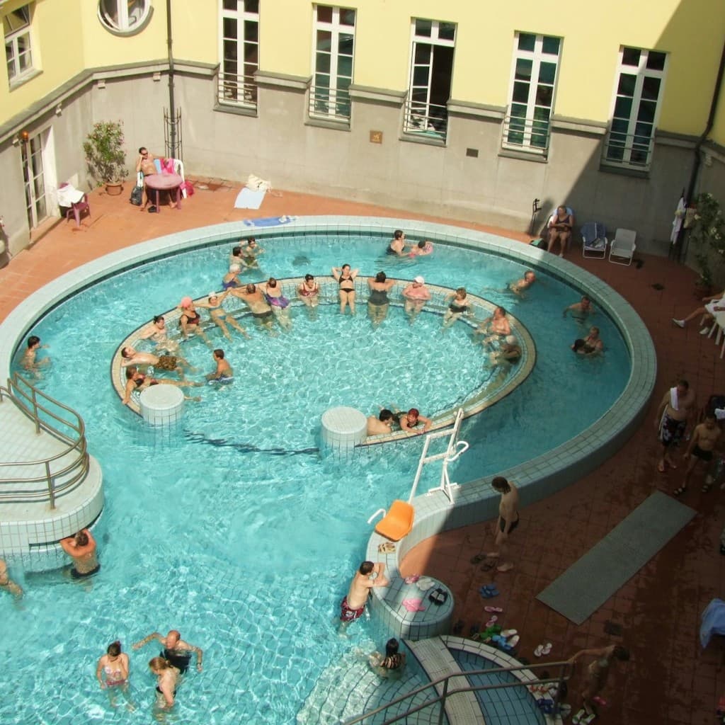 Lukács Spa: Thermal Bath Admission