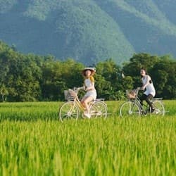Mai Chau: Full-Day Guided Trip from Hanoi + Lunch
