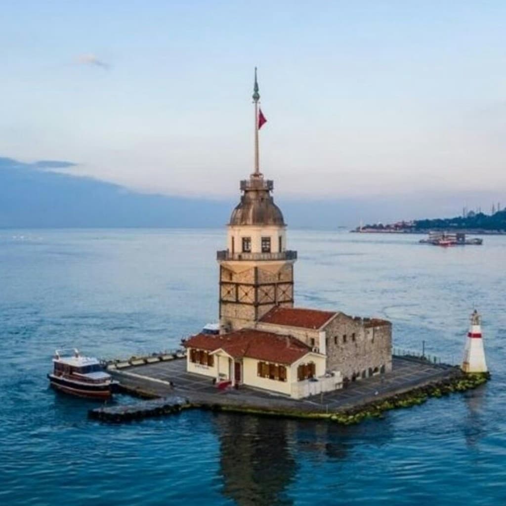 Maiden's Tower: Entrance Ticket + Self-Guided Audio Tour