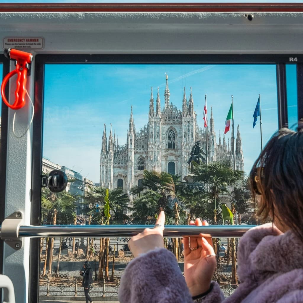 Milan Hop-on Hop-off + Duomo di Milano + City Digital Audio Guide