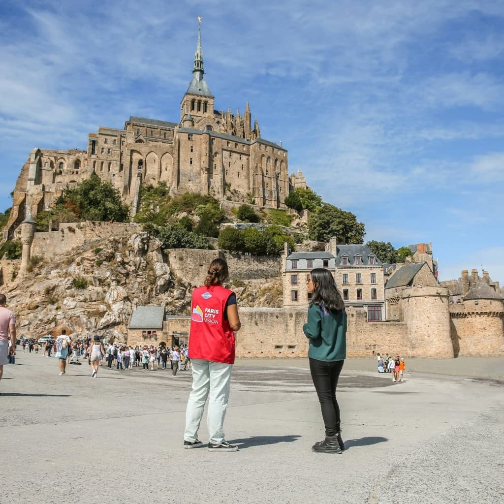 Mont Saint-Michel: Admission + Transport from Paris