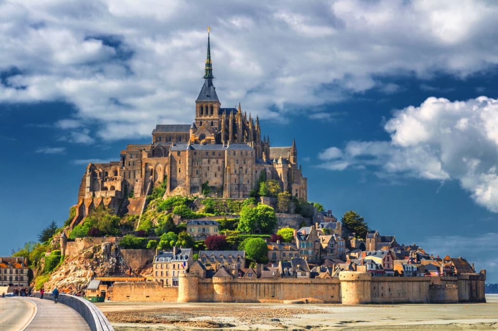 Mont Saint Michel Tour from Paris (Mont-Saint-Michel Tour from Paris with Audio Guide)