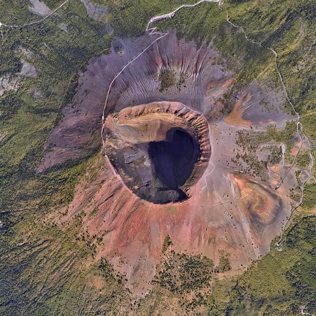 Mount Vesuvius: Roundtrip Transport from Pompeii
