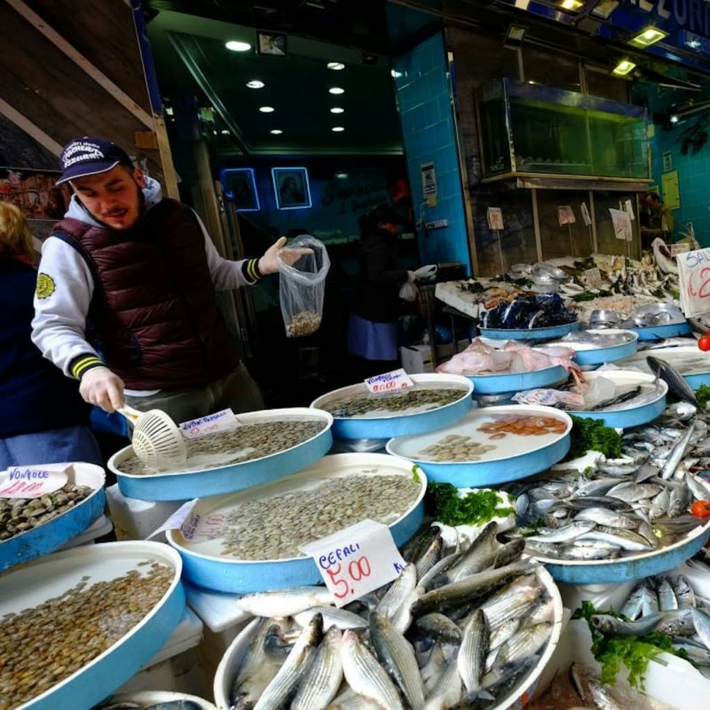 Naples: Local Street Food Tour