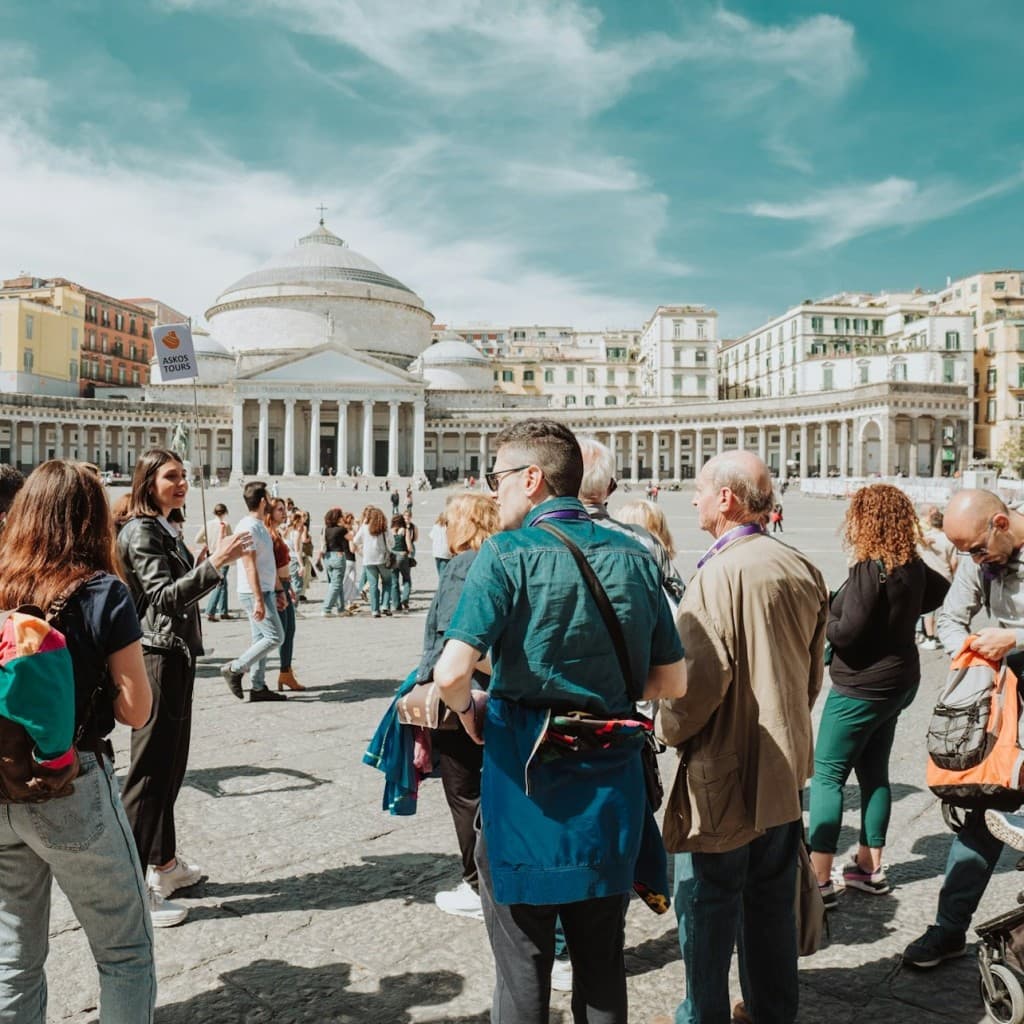 Naples: Royal Palace & Monumental Area Guided Tour