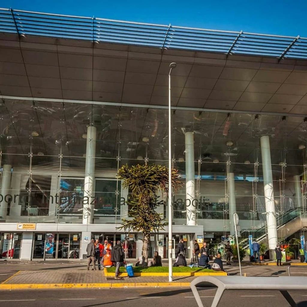 Naples: Transfer from Capodichino Airport to City Center