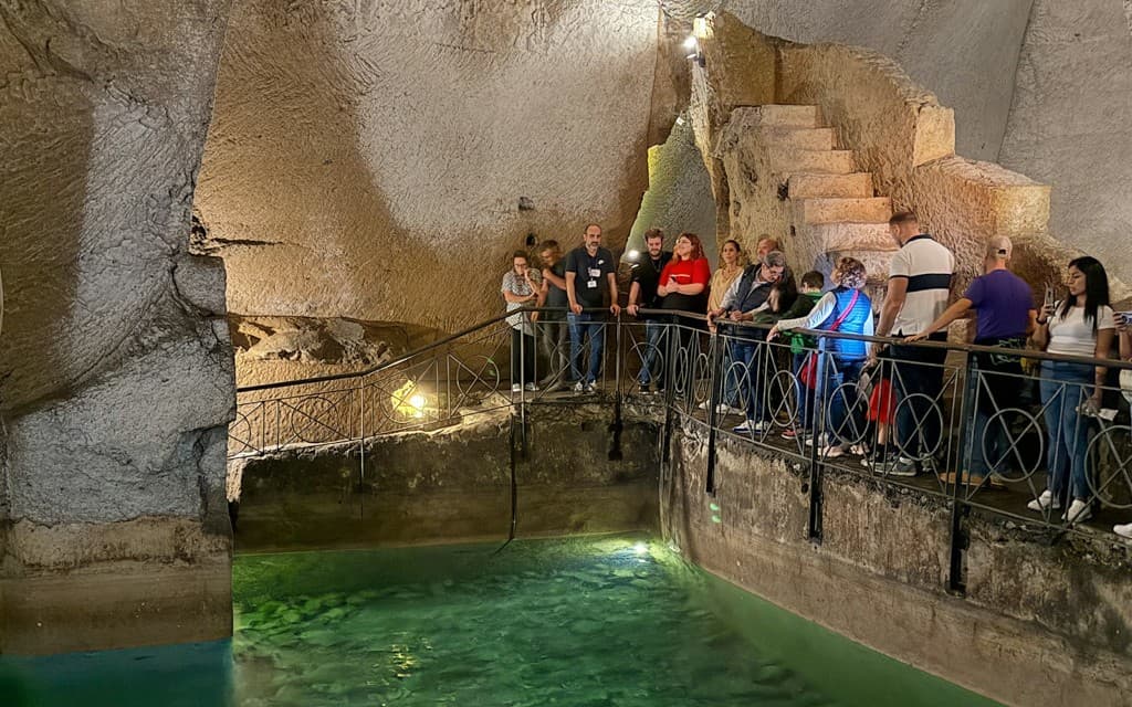 Naples Underground Skip-the-Line Ticket and Guided Tour (Skip-the-Line Tickets + Guided Tour in English)