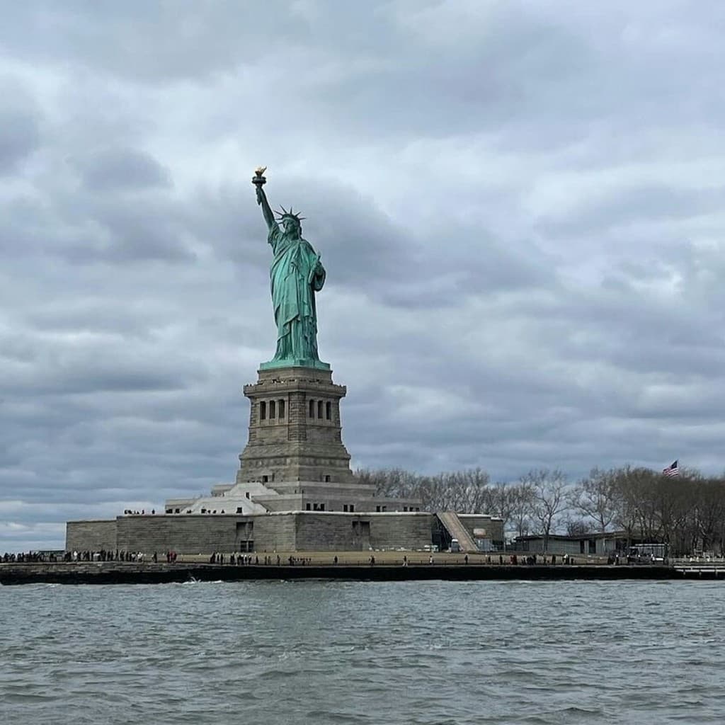 New York: 1-Hour Statue of Liberty Boat Tour