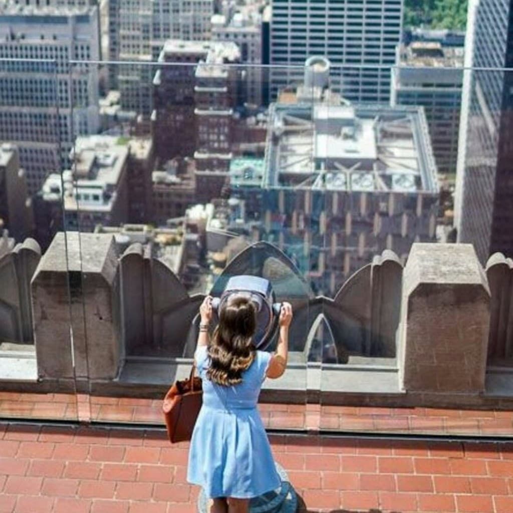 New York: 30+ Sights Guided Walking Tour + Top of the Rock Entry