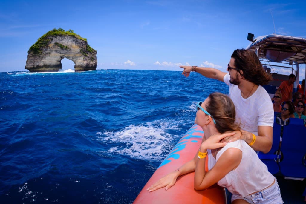 Nusa Penida Cruise by Bali Hai Cruises (Nusa Penida Adventure Cruise by Bali Hai Cruises)