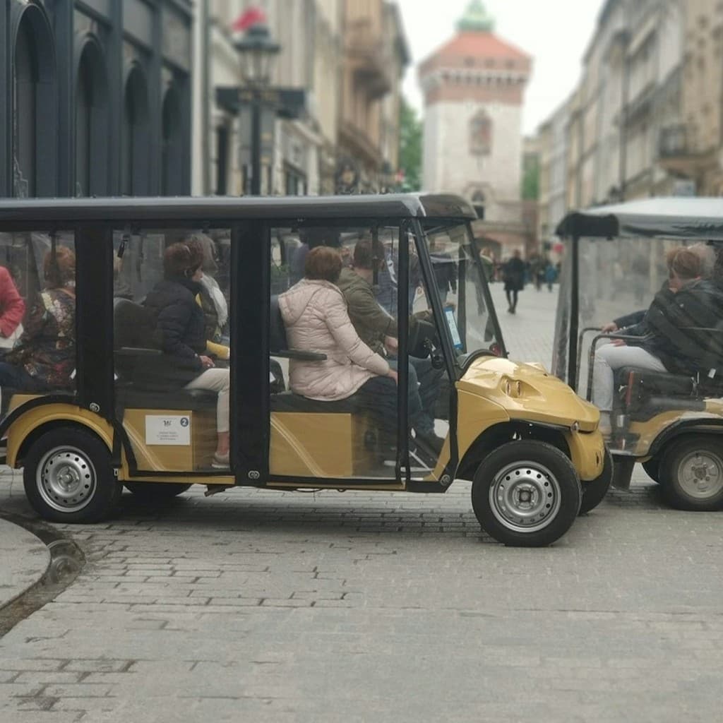Old Town Krakow: Electric Golf Cart Tour + Audio Guide