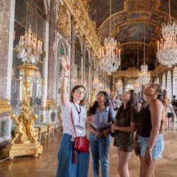 Palace of Versailles: Skip The Line Ticket + Guided Tour + Transport from Paris