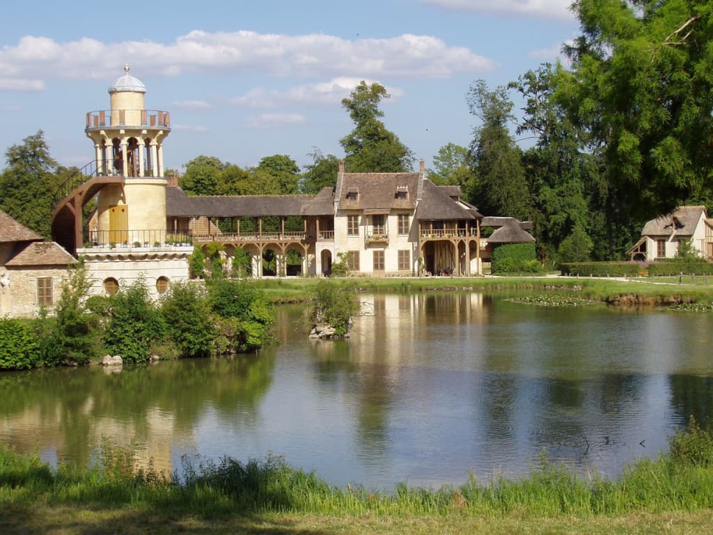 Palace of Versailles Ticket (Palace of Versailles - Round Trip Transfers from Paris Only)