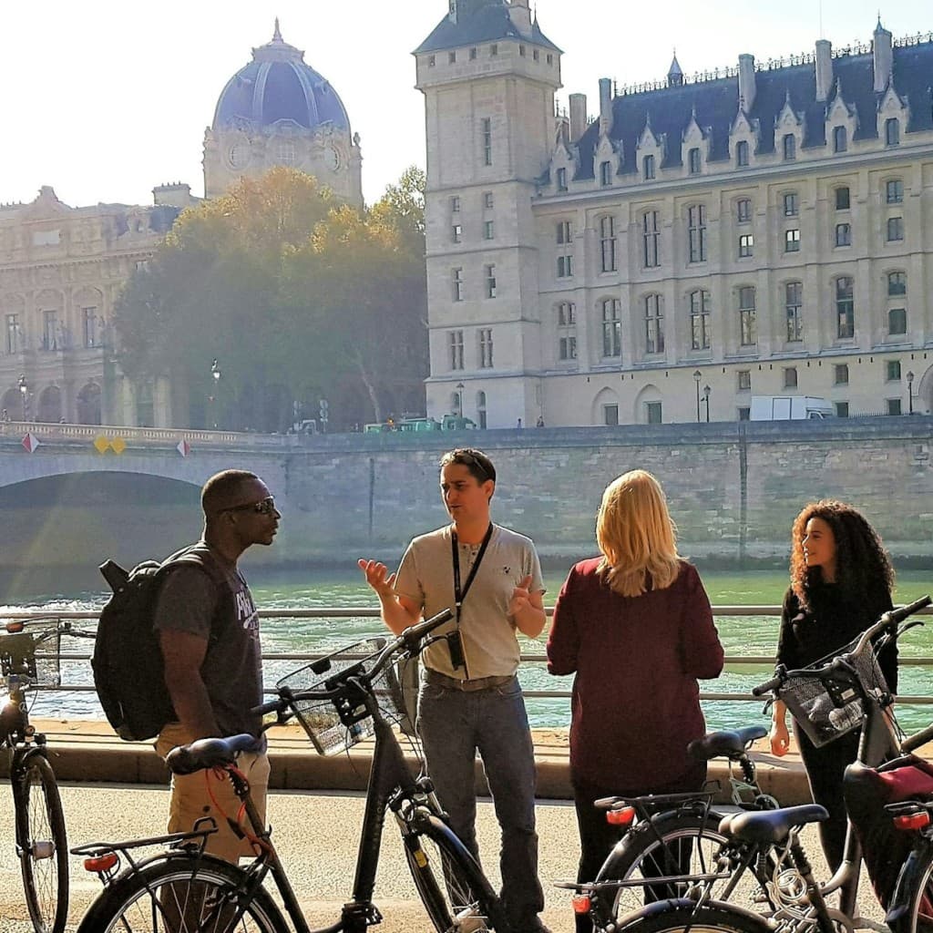 Paris: Charming Nooks & Crannies Bike Tour