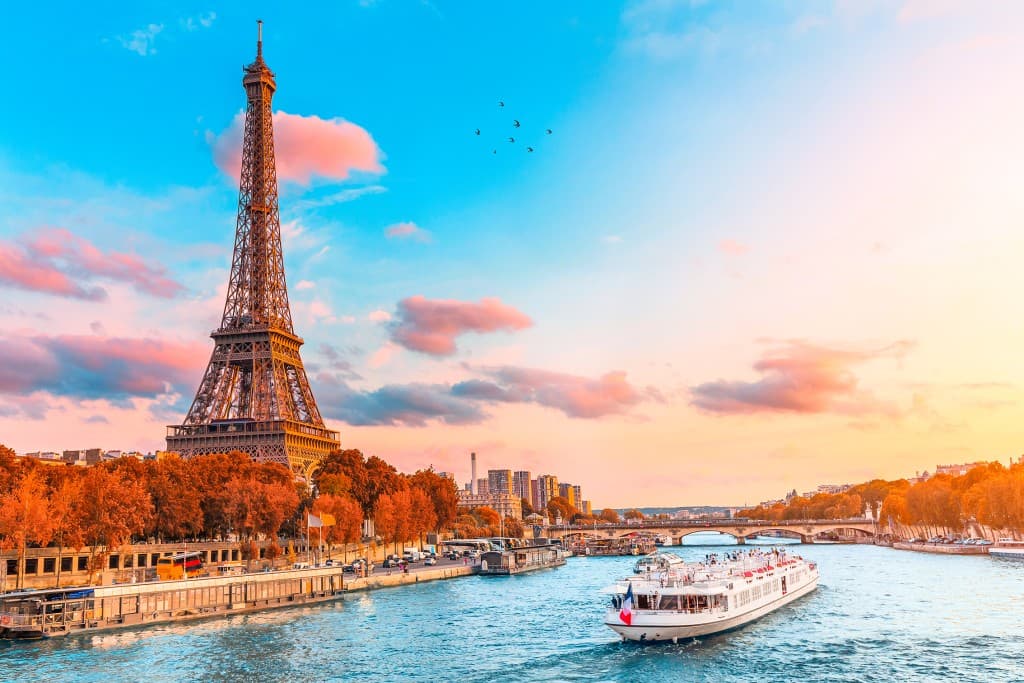 Paris Saver Combo Notre-Dame, Eiffel Tower & Seine Cruise (English)