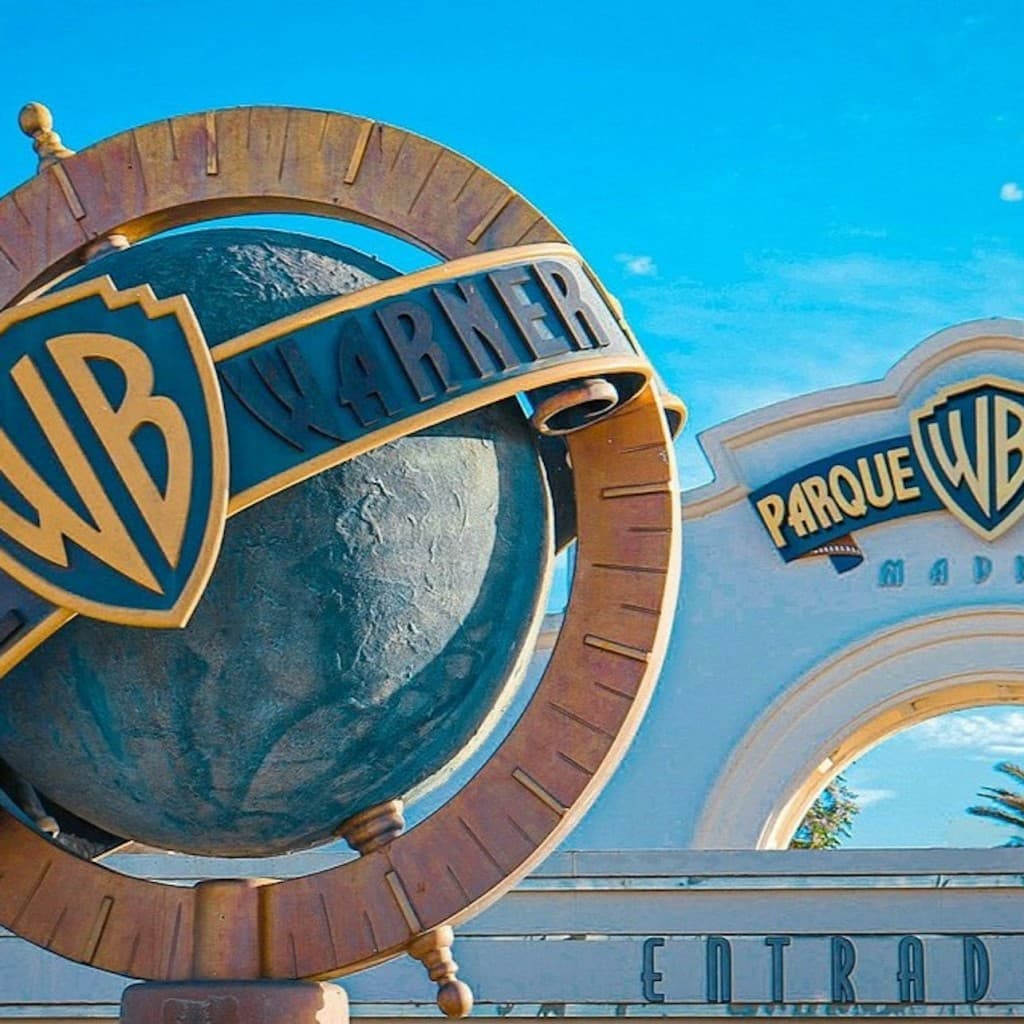 Parque Warner Madrid: Private Transfer from/to Madrid