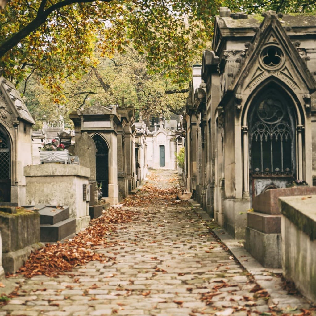 Père Lachaise Cemetery: Guided Tour