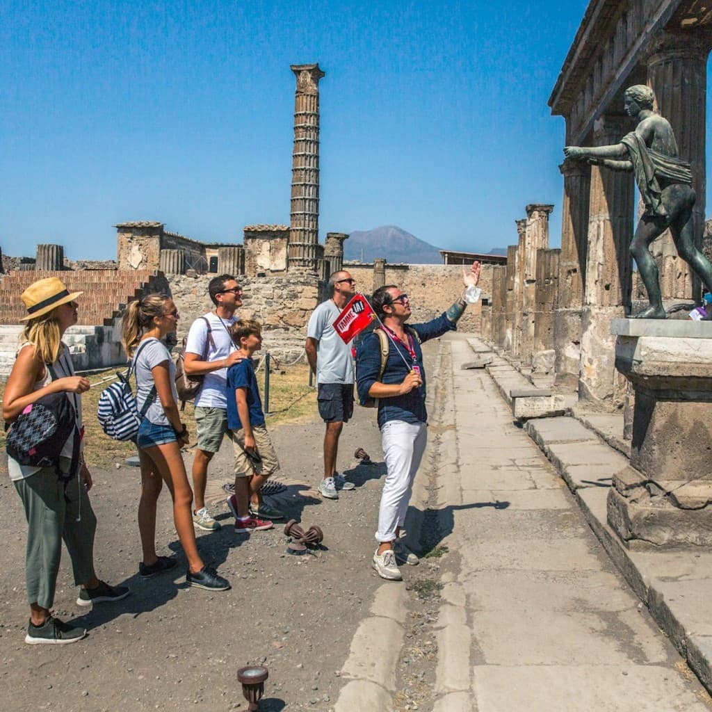 Pompeii & Mount Vesuvius: Entry + Roundtrip from Naples