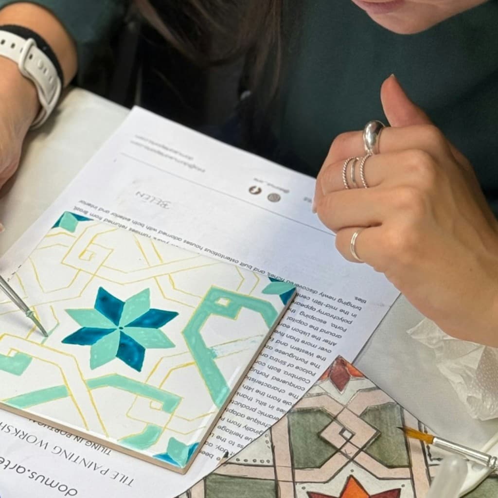Porto: Guided Tile Painting Workshop + Snack & Wine