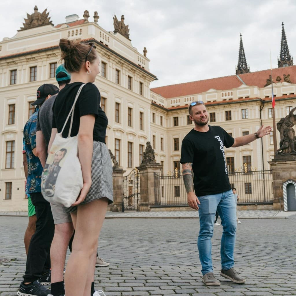 Prague Castle: Grounds & Courtyard Guided Tour + Tram Ride