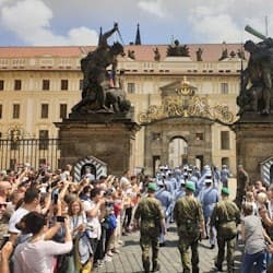 Prague: Hradčany Guided Tour + Fast Track Castle Entry + Audio Guide