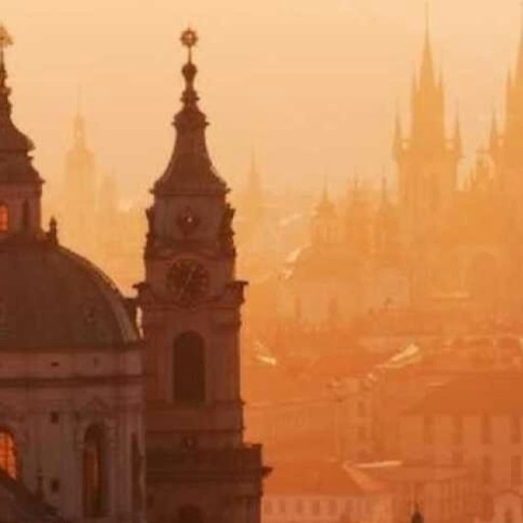 Prague: Old Town, Jewish Quarter & New Town Walking Tour