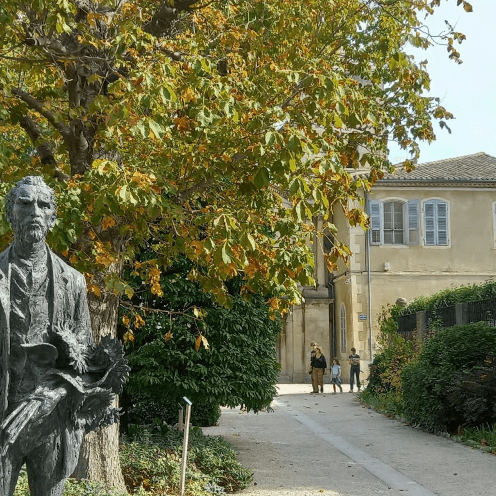 Provence: Arles Guided Van Gogh Tour + Saint-Paul de Mausole Entry